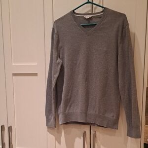 GAP Women's Gray Knit V-neck Sweater